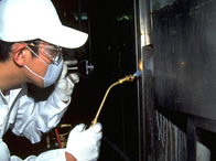 全自動噴霧機による薬剤散布